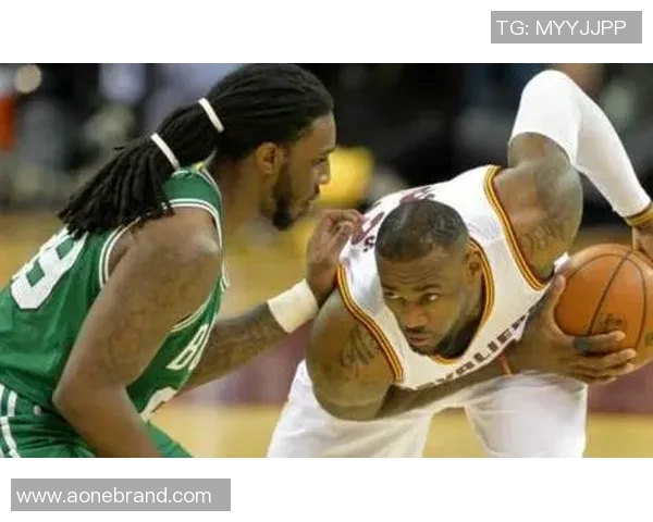 南京网球队的盯防体系与网球战术的深度解析与应用探讨 南京网球队的盯防体系与网球战术的深度解析与应用探讨